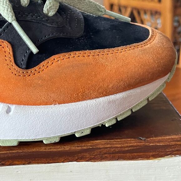 Nike Men’s Air Max 1 Premium Ugly Duckling - Honeydew Orange Gray White Size 5 - Picture 4 of 13